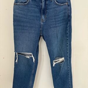 A&F Ankle Straight Ultra High-Rise Distressed Jeans- Sz 27P (4S)